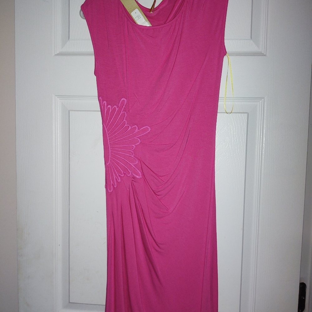 Dress - Picture 7 of 7